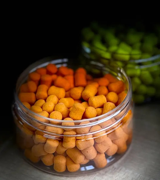 8mm Dumbell Wafters Cold Water Green Beast